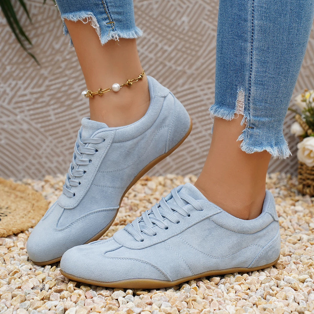 Vera Suede Sneaker