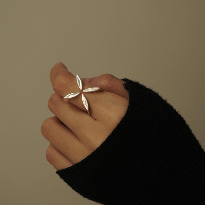 Liora Leaf Rings
