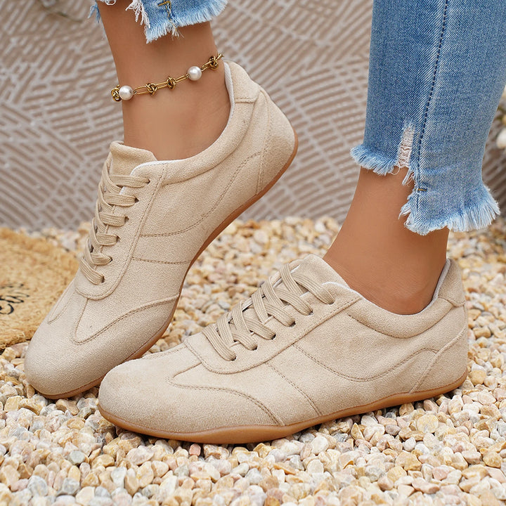 Vera Suede Sneaker