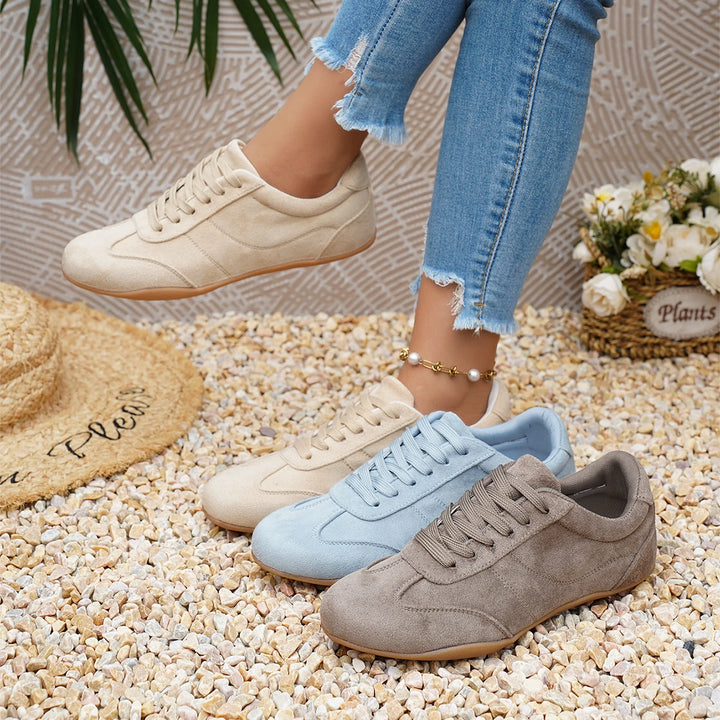 Vera Suede Sneaker