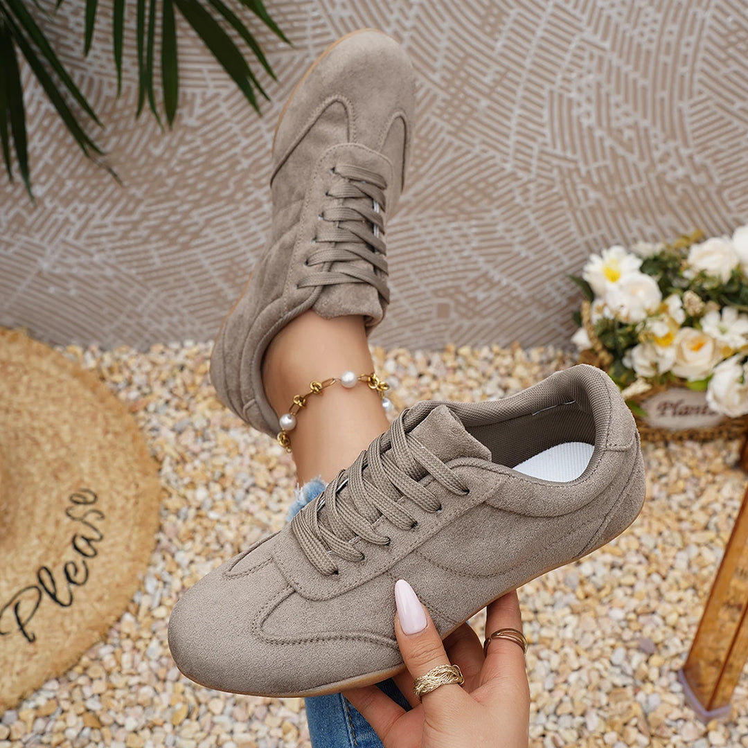 Vera Suede Sneaker