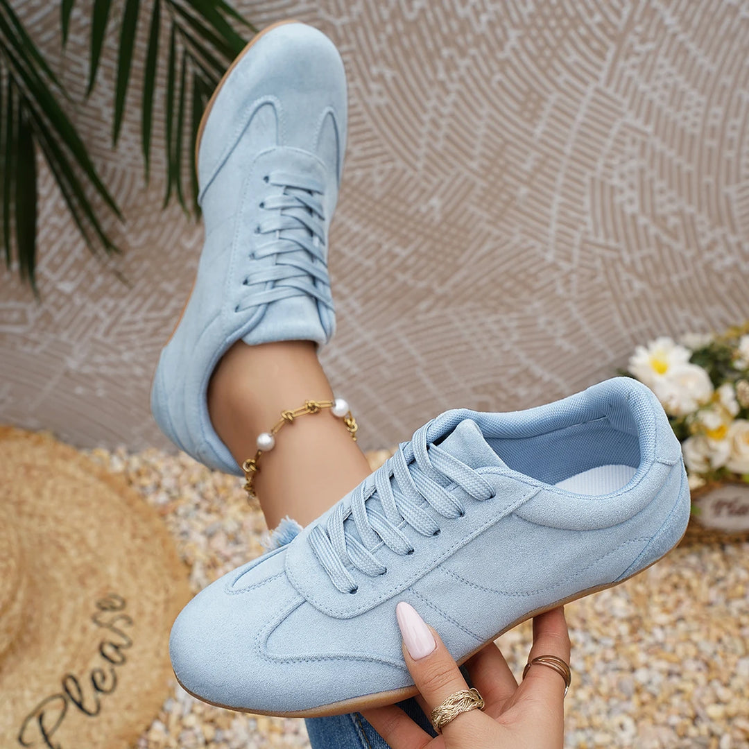 Vera Suede Sneaker